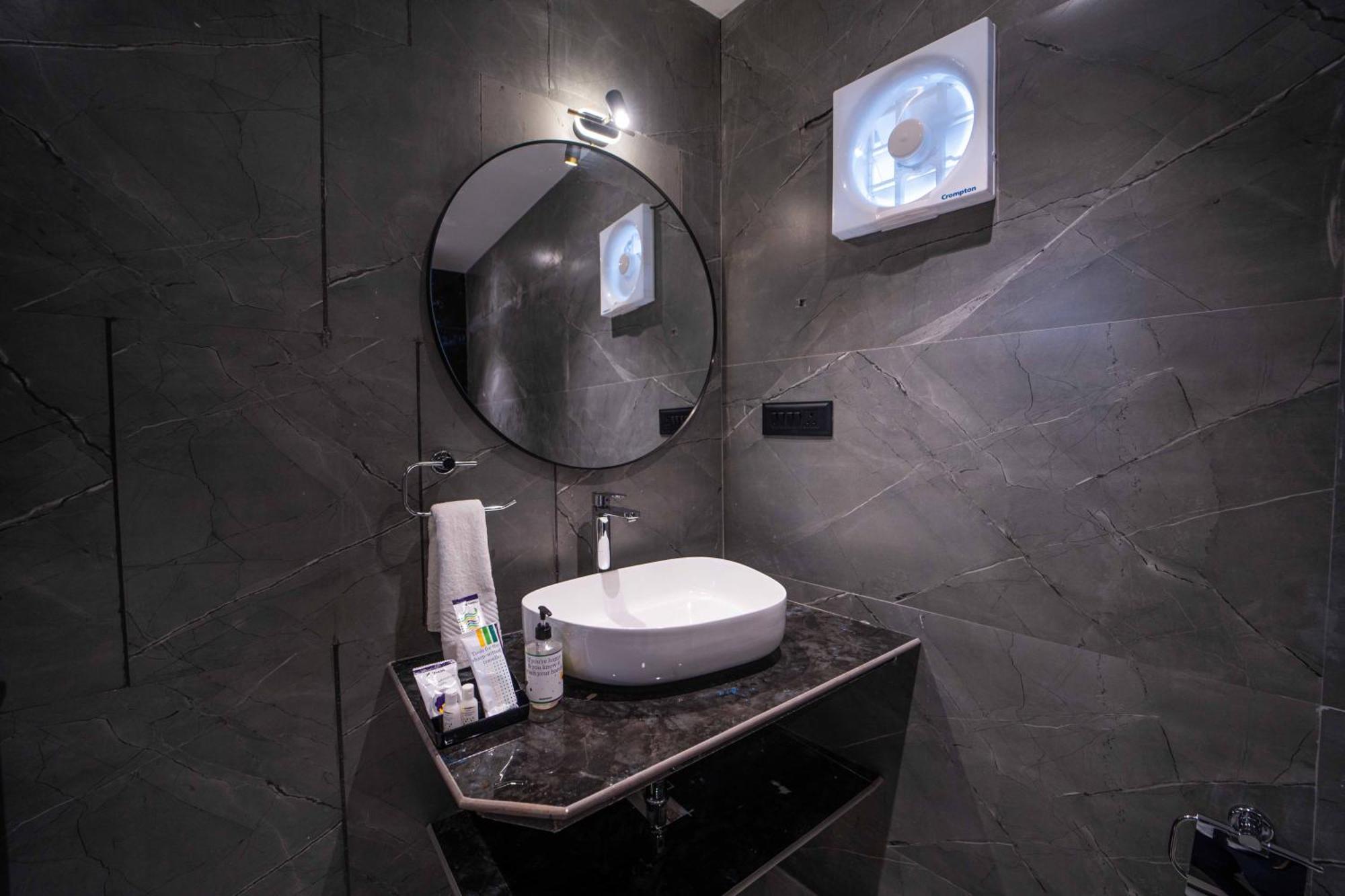 ทรีโบ เทรนด์ วินเทอร์ ทาวน์ Hotel มหาบาเลชวาร์ ภายนอก รูปภาพ
