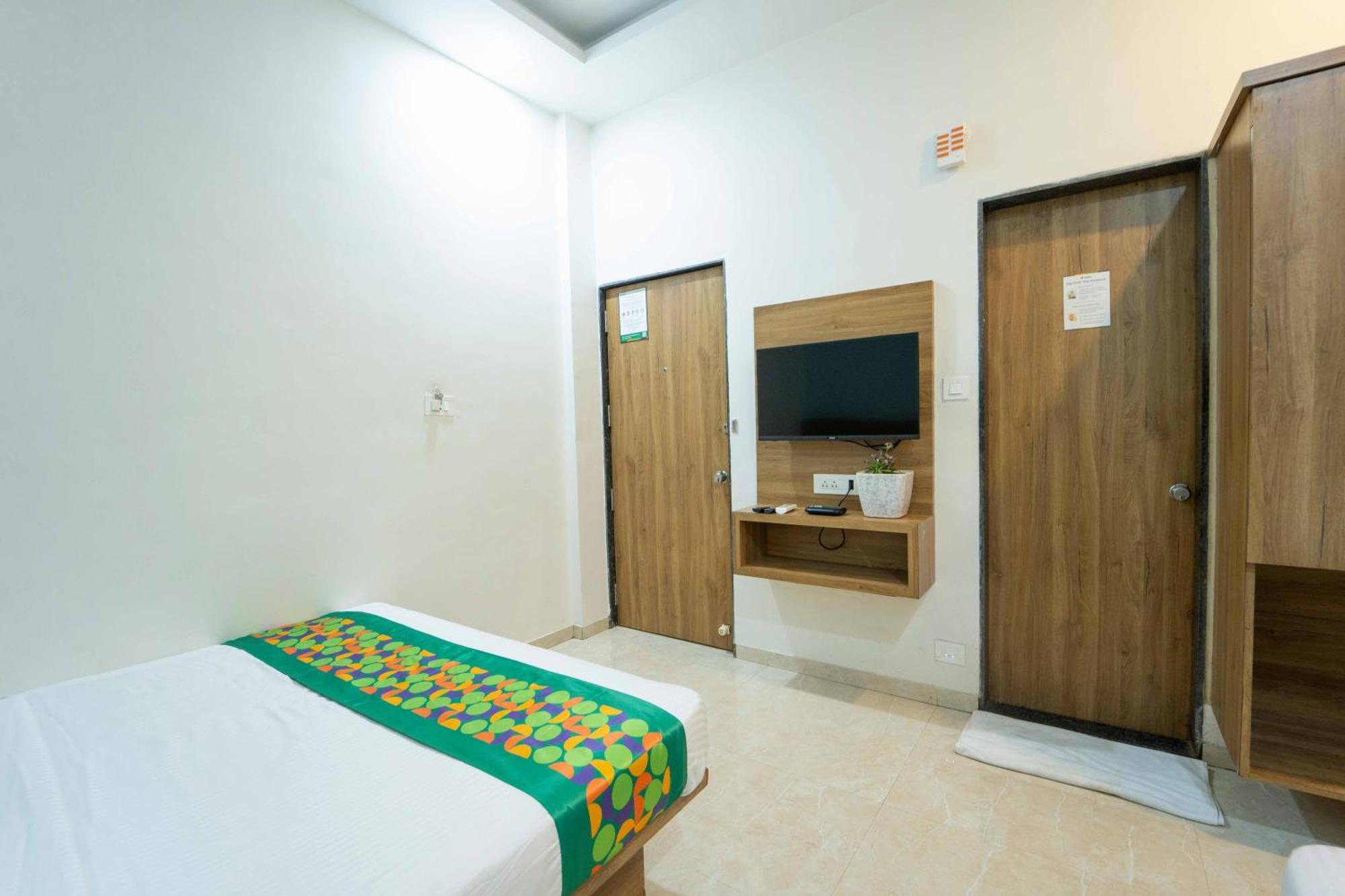 ทรีโบ เทรนด์ วินเทอร์ ทาวน์ Hotel มหาบาเลชวาร์ ภายนอก รูปภาพ