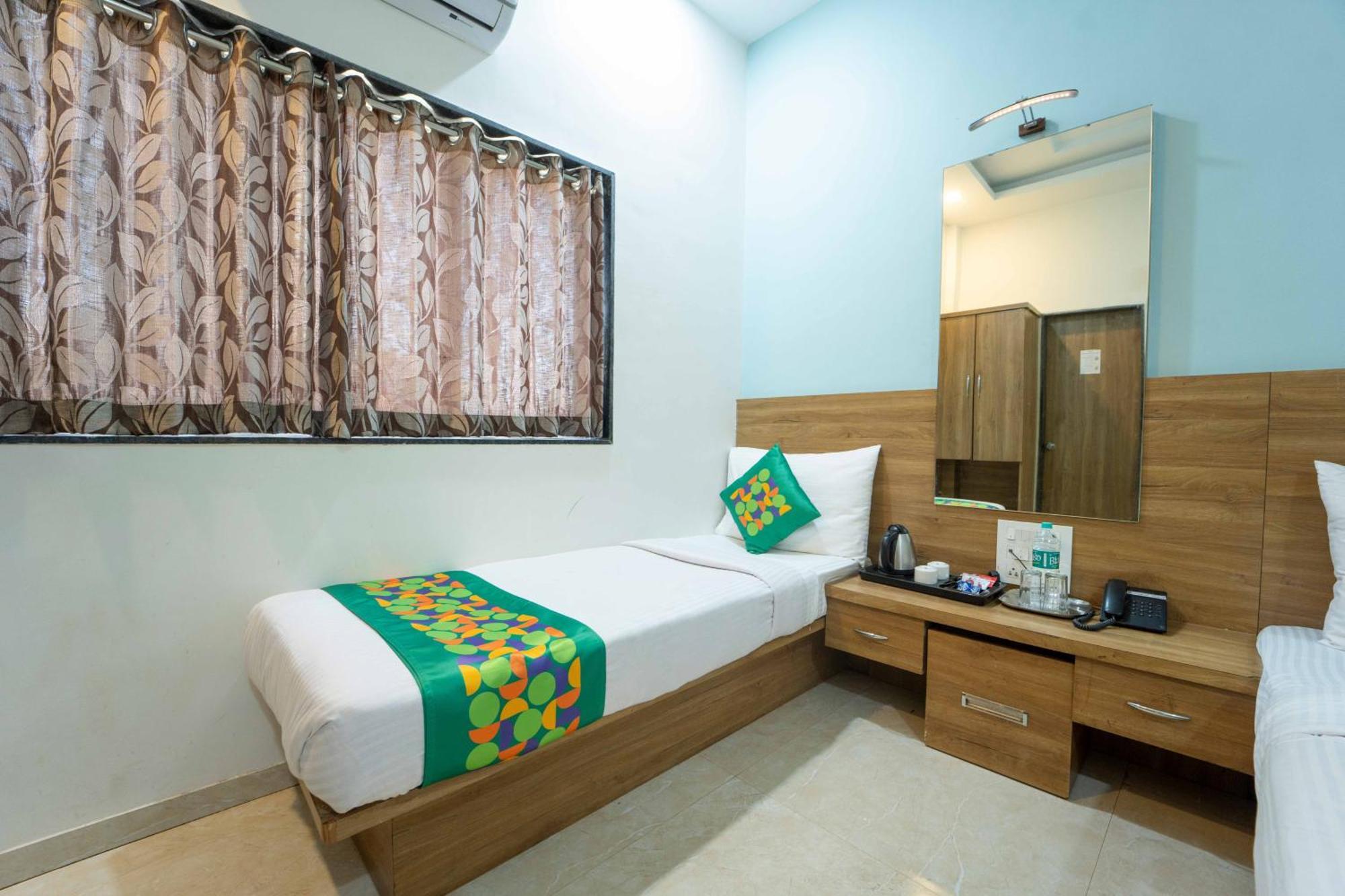 ทรีโบ เทรนด์ วินเทอร์ ทาวน์ Hotel มหาบาเลชวาร์ ภายนอก รูปภาพ