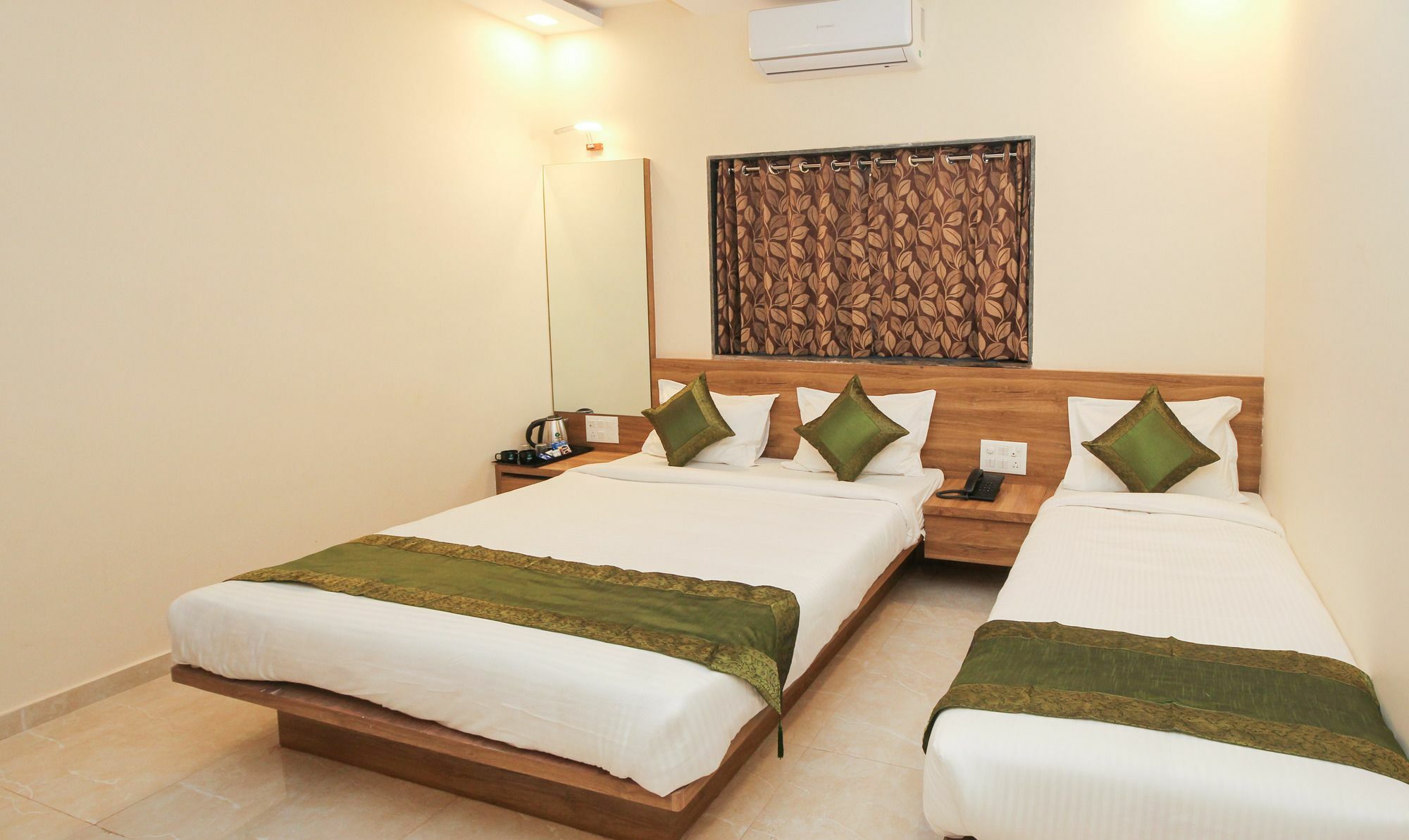 ทรีโบ เทรนด์ วินเทอร์ ทาวน์ Hotel มหาบาเลชวาร์ ภายนอก รูปภาพ